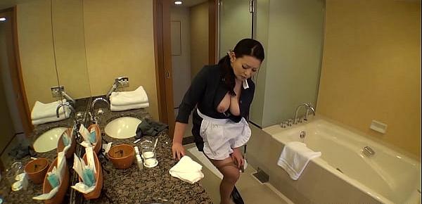  Japanese maid, Rei Kitajima was caught masturbating at work, uncensored